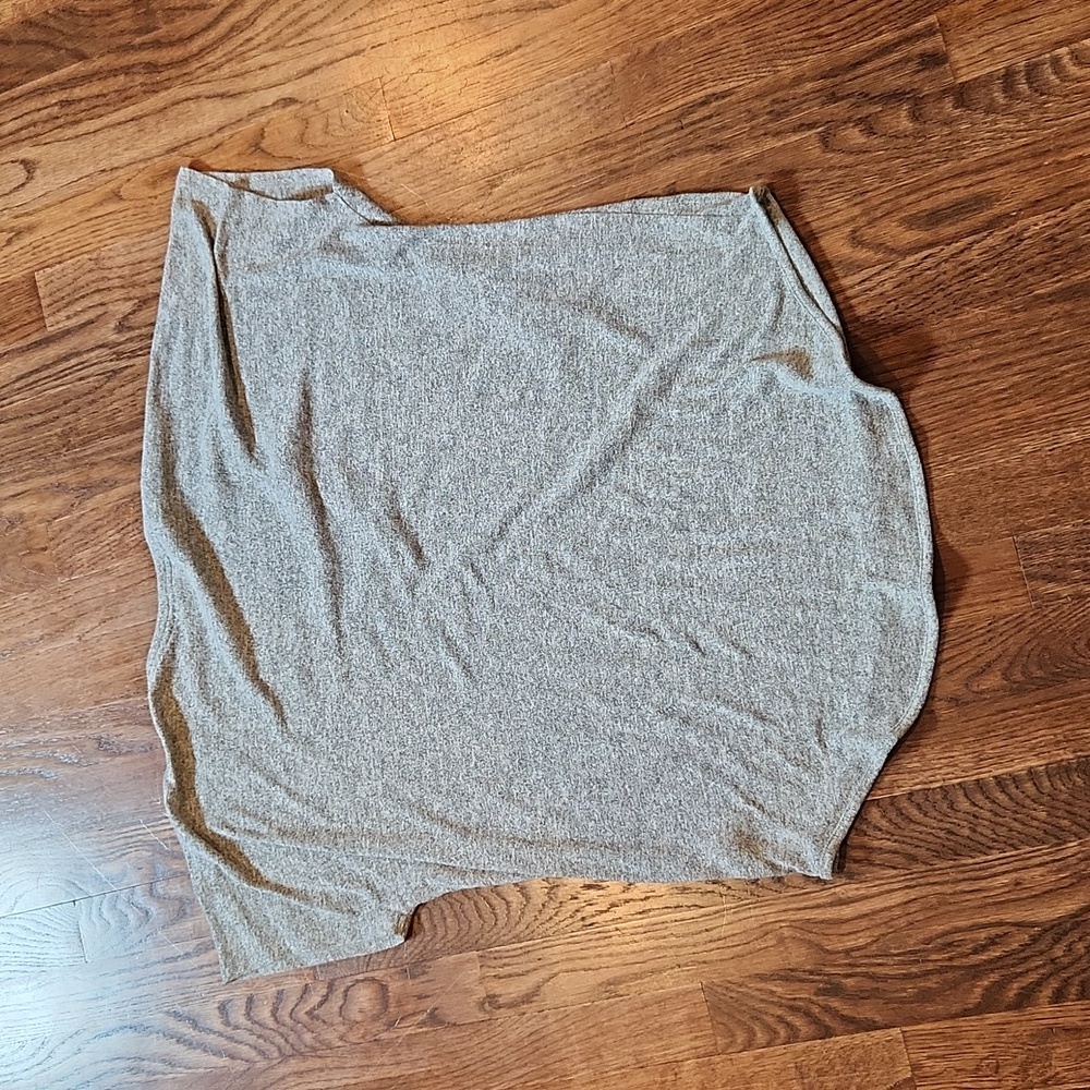 Express Short-Sleeved Top - Picture 4 of 4